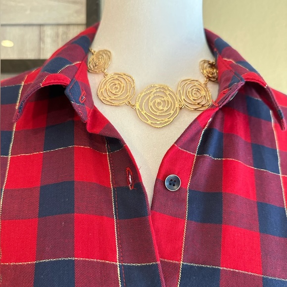 Splendid Women’s Red/Blue Long Sleeve Plaid w/Split Tail & Gold Triming - Size M - Picture 4 of 11